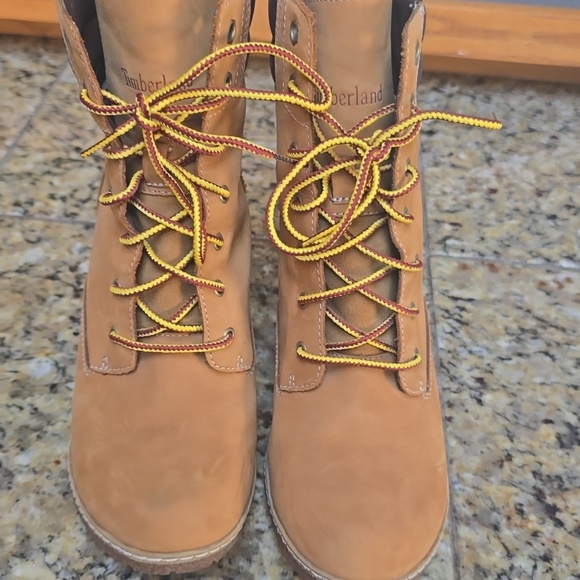 Timberland Tan Nubuck Lace-Up Block Heel Boots Size 7.5 - Picture 10 of 12